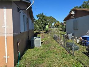 2941 NW 210th Ter, Miami Gardens FL 33056