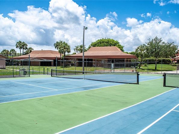 3090 Holiday Springs Blvd 206, Margate FL 33063