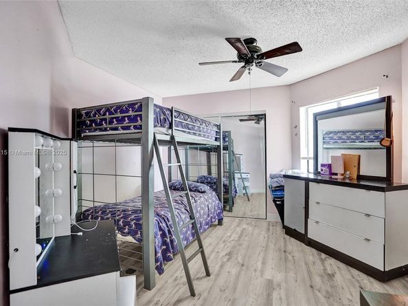 236 Par Dr, Royal Palm Beach FL 33411