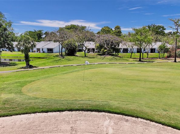 236 Par Dr, Royal Palm Beach FL 33411