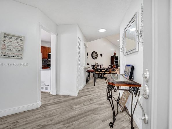 236 Par Dr, Royal Palm Beach FL 33411