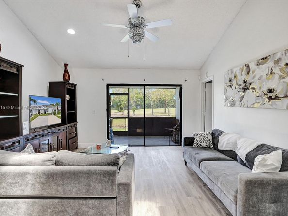 236 Par Dr, Royal Palm Beach FL 33411