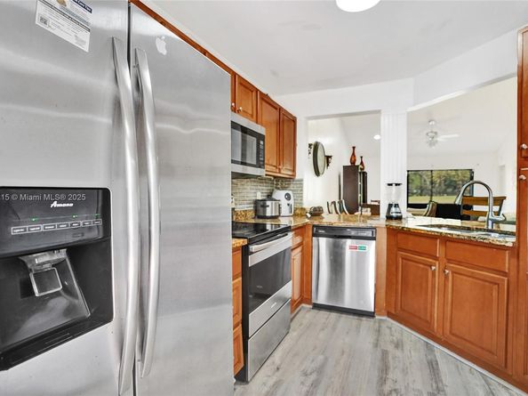 236 Par Dr, Royal Palm Beach FL 33411