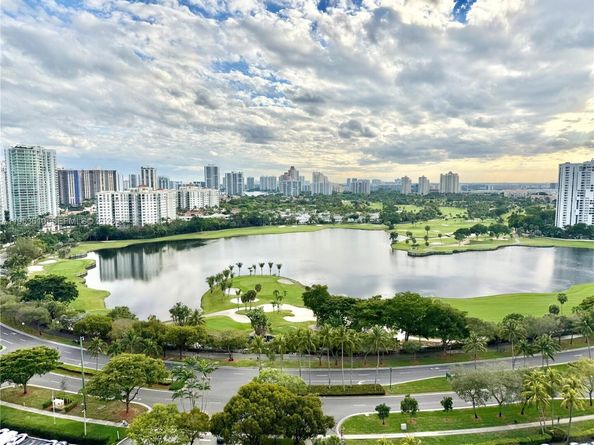 3701 N Country Club Dr 2205, Aventura FL 33180