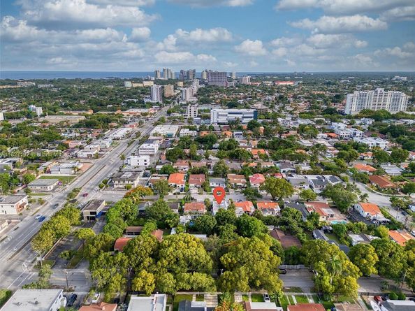 2747 SW 19th Ter, Miami FL 33145