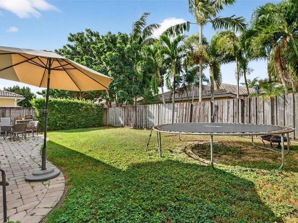 14010 SW 154th Pl, Miami FL 33196