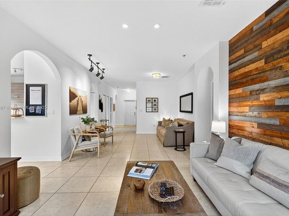 14010 SW 154th Pl, Miami FL 33196