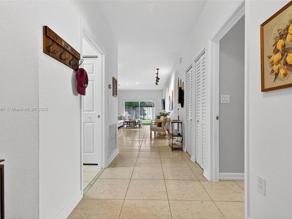 14010 SW 154th Pl, Miami FL 33196