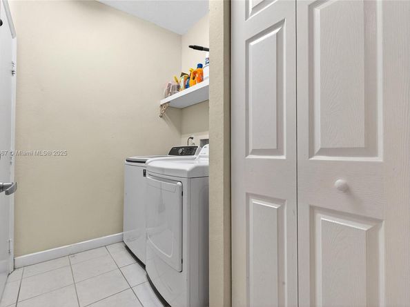 14010 SW 154th Pl, Miami FL 33196