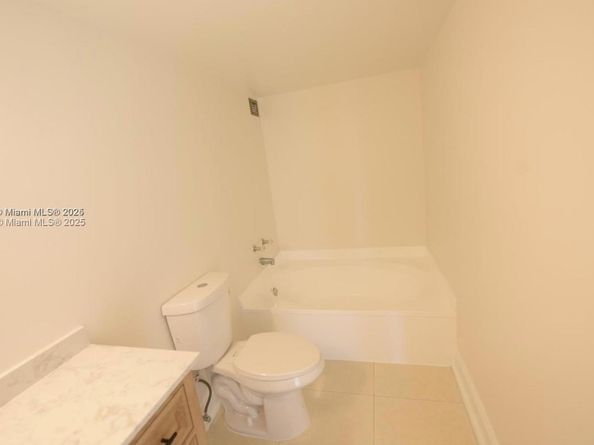 200 Leslie Dr 1124, Hallandale Beach FL 33009