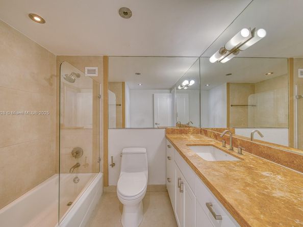 1000 West Ave 1423, Miami Beach FL 33139