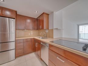 1000 West Ave 1423, Miami Beach FL 33139
