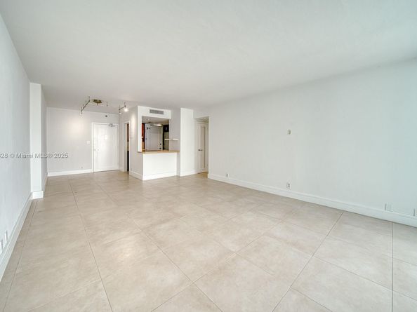 1000 West Ave 1423, Miami Beach FL 33139