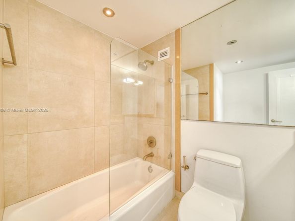 1000 West Ave 1423, Miami Beach FL 33139
