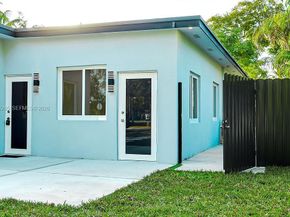 588 Palmetto Dr, Miami Springs FL 33166