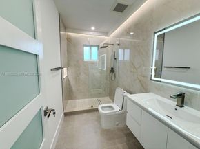 588 Palmetto Dr, Miami Springs FL 33166