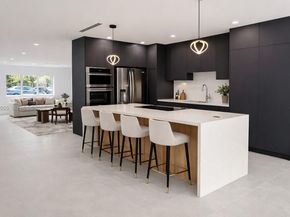 588 Palmetto Dr, Miami Springs FL 33166