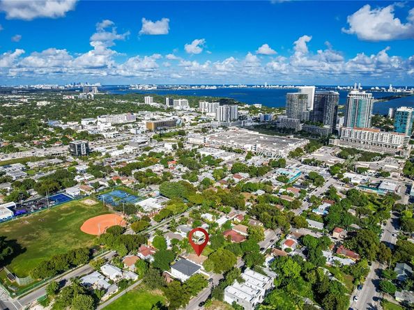 145 NW 33rd St, Miami FL 33127