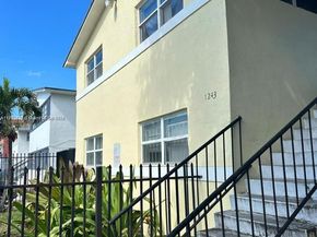 1243 NW 61st St, Miami FL 33142