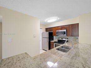 530 S Park Rd 1811, Hollywood FL 33021