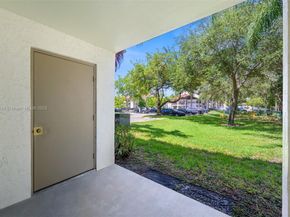 530 S Park Rd 1811, Hollywood FL 33021