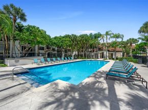 530 S Park Rd 1811, Hollywood FL 33021