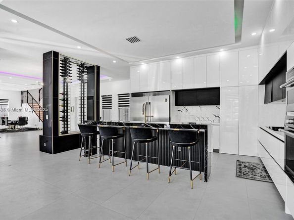 7944 NW 111th Way, Parkland FL 33076