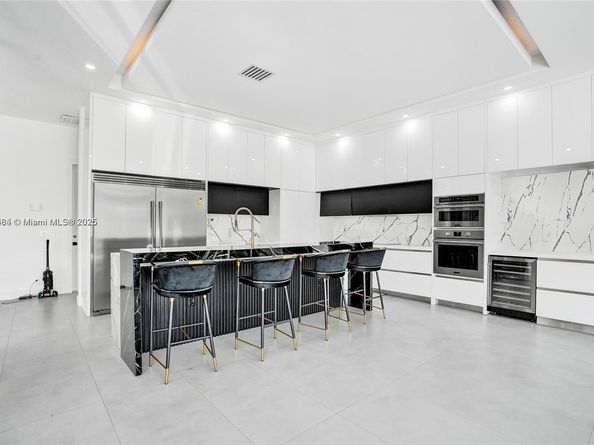 7944 NW 111th Way, Parkland FL 33076