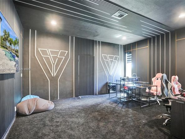 7944 NW 111th Way, Parkland FL 33076