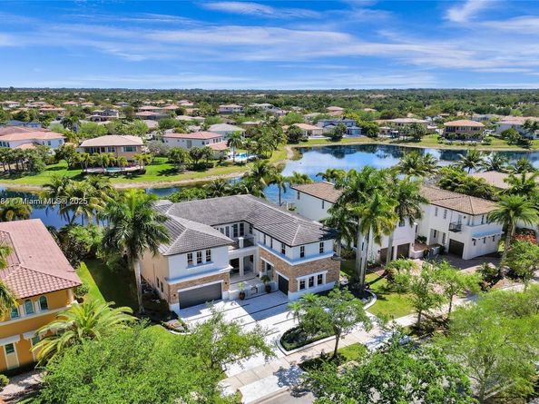 7944 NW 111th Way, Parkland FL 33076