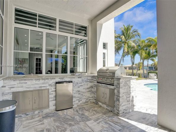 7944 NW 111th Way, Parkland FL 33076