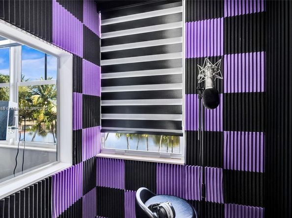 7944 NW 111th Way, Parkland FL 33076