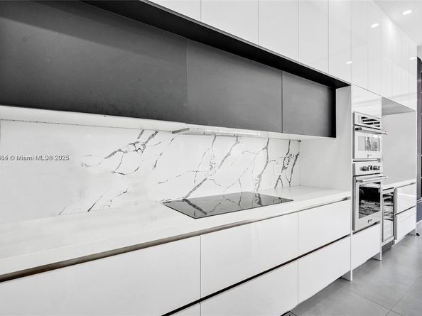 7944 NW 111th Way, Parkland FL 33076