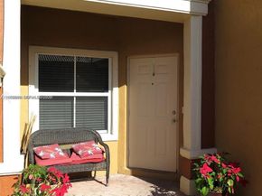 6202 NW 116th Pl 443, Doral FL 33178