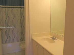 6202 NW 116th Pl 443, Doral FL 33178