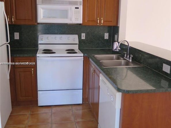6202 NW 116th Pl 443, Doral FL 33178