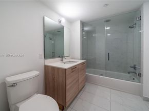 16385 Biscayne Blvd 1120, North Miami Beach FL 33160