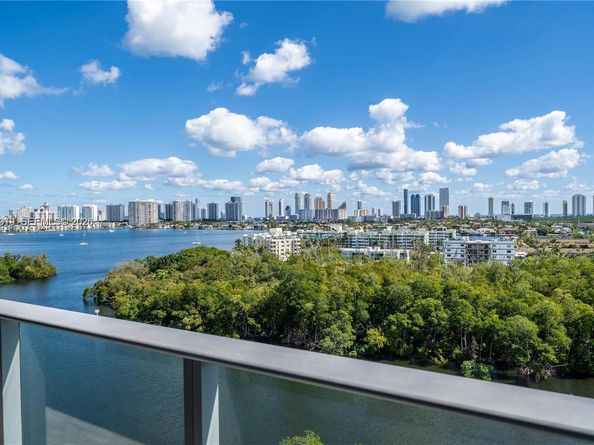 16385 Biscayne Blvd 1120, North Miami Beach FL 33160