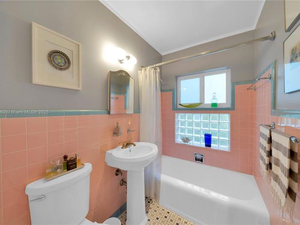 2665 SW 17th Ave, Miami FL 33133