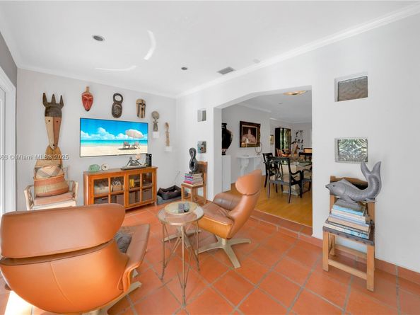 2665 SW 17th Ave, Miami FL 33133