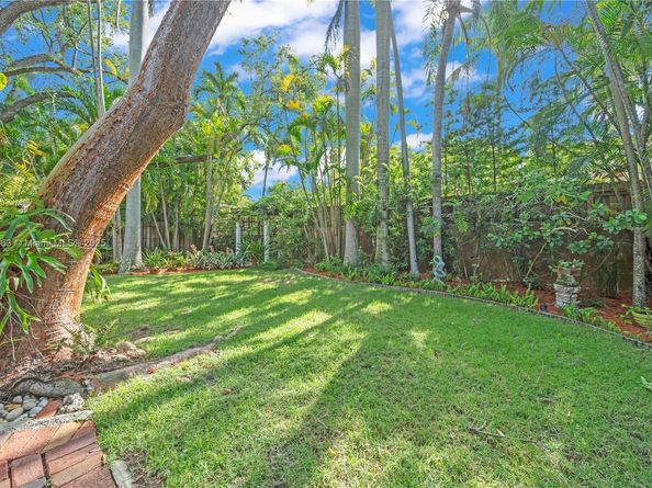2665 SW 17th Ave, Miami FL 33133