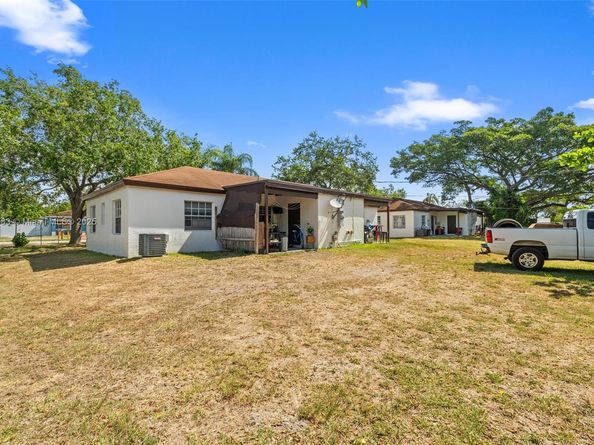 10634 SW 182nd St, Miami FL 33157