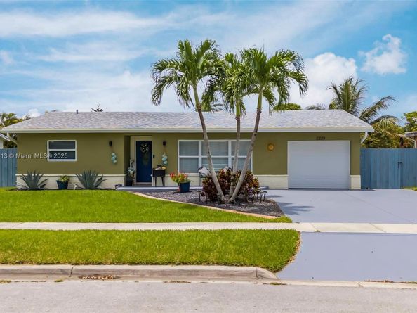 2239 NW 65th Ave, Margate FL 33063