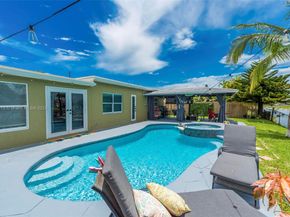 2239 NW 65th Ave, Margate FL 33063