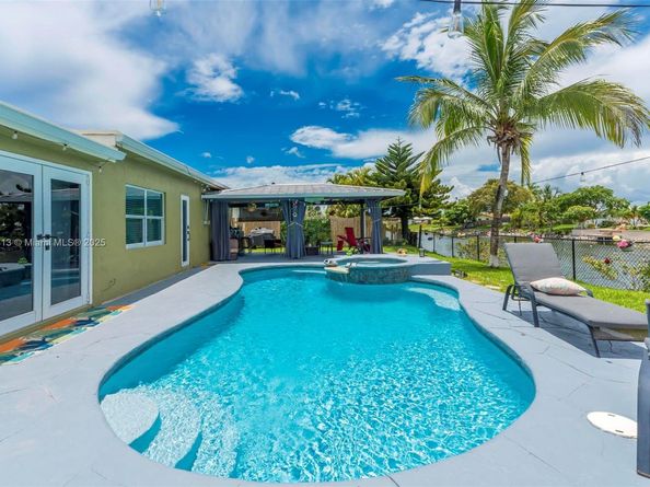 2239 NW 65th Ave, Margate FL 33063