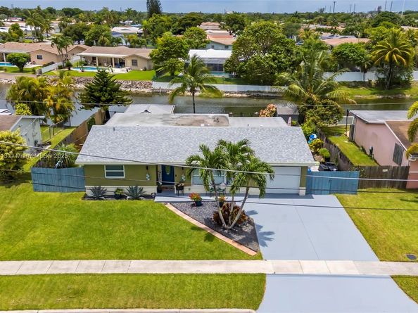 2239 NW 65th Ave, Margate FL 33063
