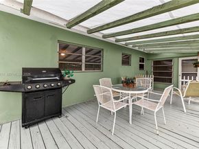 150 SE 5th Ct, Pompano Beach FL 33060