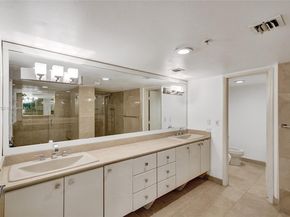 20355 NE 34th Ct 2725, Aventura FL 33180