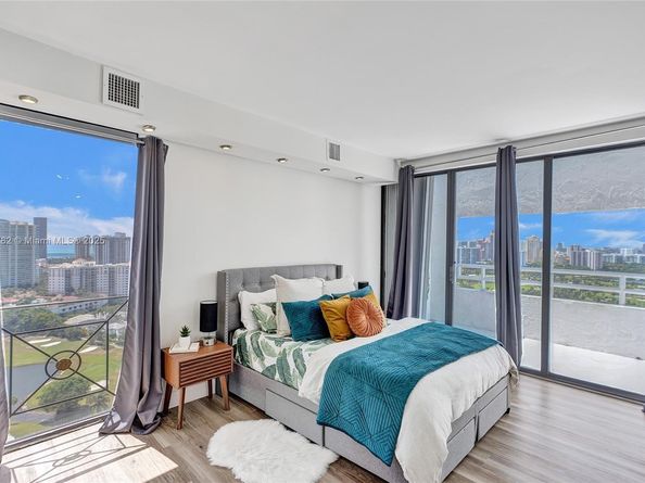 20355 NE 34th Ct 2725, Aventura FL 33180