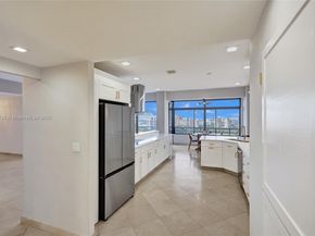 20355 NE 34th Ct 2725, Aventura FL 33180